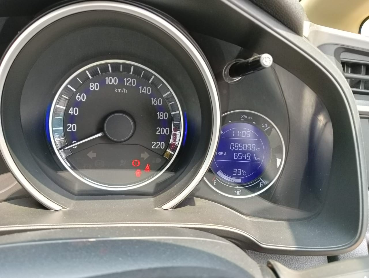 Honda Jazz(2015-2018) Vx Petrol